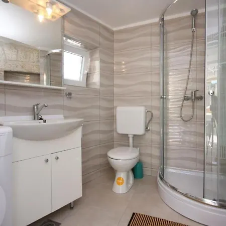 House Neda Holiday home