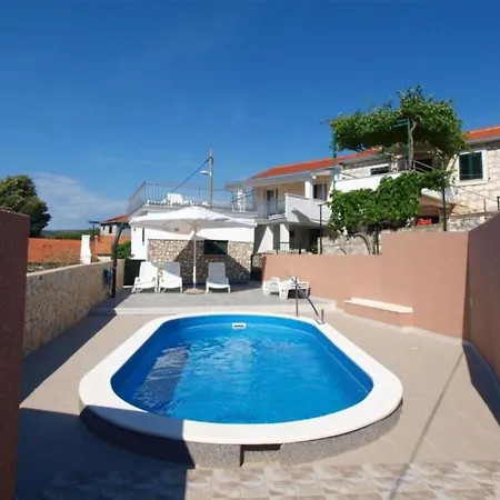 House Neda Holiday home *