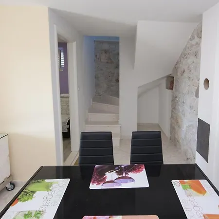 House Neda 3* Razanj