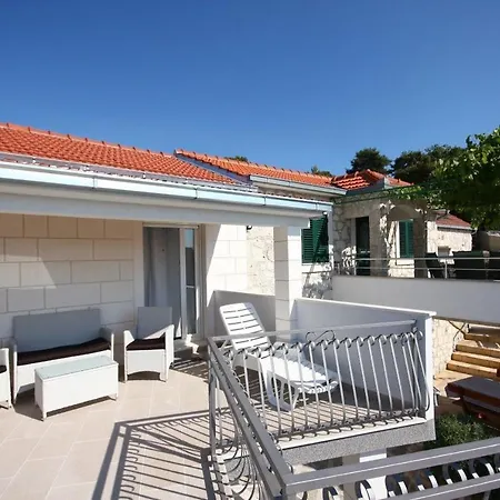 House Neda Hotel 3*