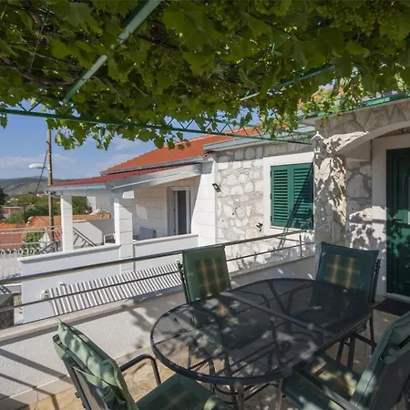House Neda 3* Razanj