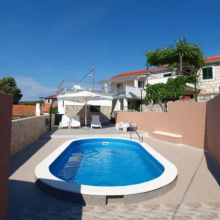 Hotel House Neda 3*